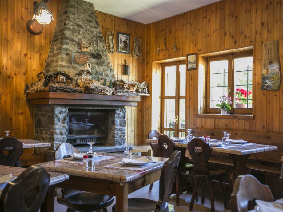 Rifugio Prarayer - sala ristorante